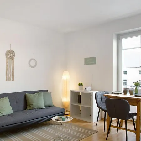 Stella Apartment *